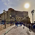 Palazzo Chiatamone 4* Neapel