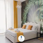 Gasthuis Palazzo Chiatamone 4*