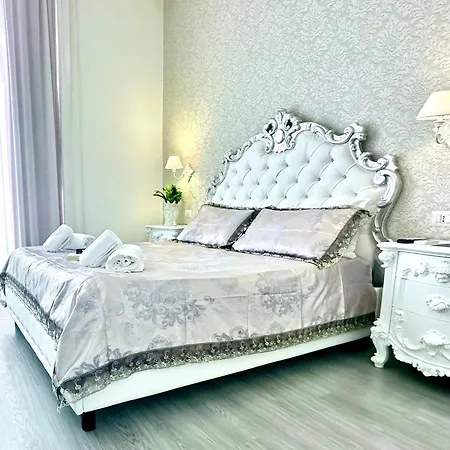 Palazzo Chiatamone Guest house *