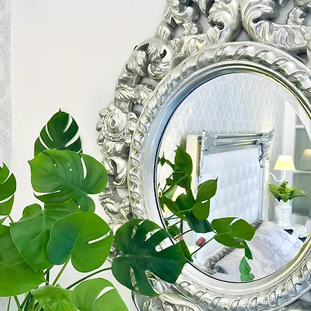 Palazzo Chiatamone Guest house Naples