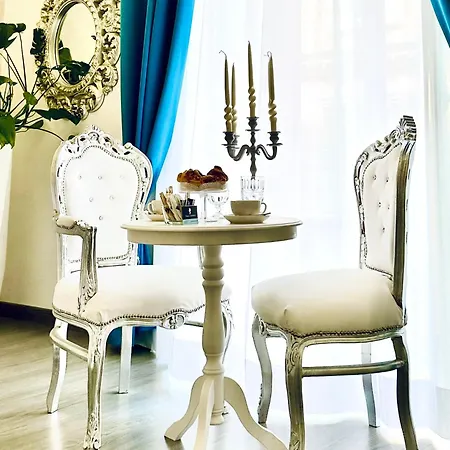 Palazzo Chiatamone Guest house *