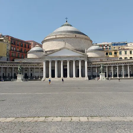 Palazzo Chiatamone * Naples