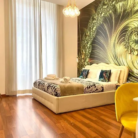 بيت ضيافة Palazzo Chiatamone 4*