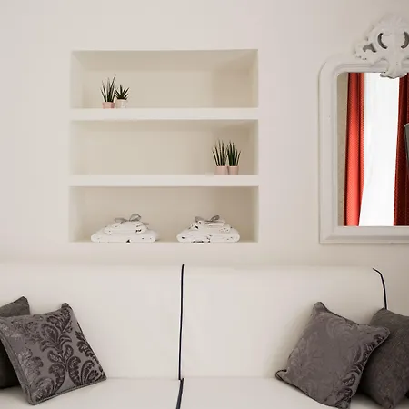 Palazzo Chiatamone 4*