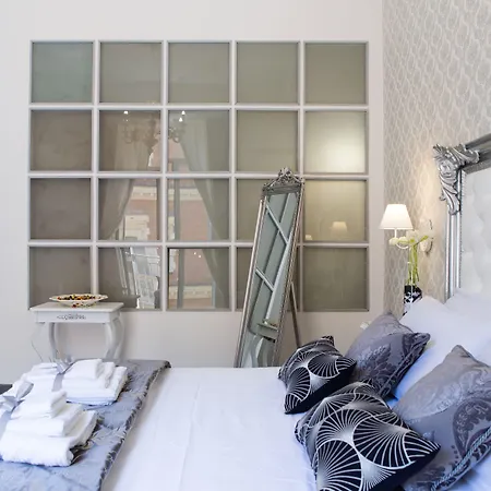 بيت ضيافة Palazzo Chiatamone