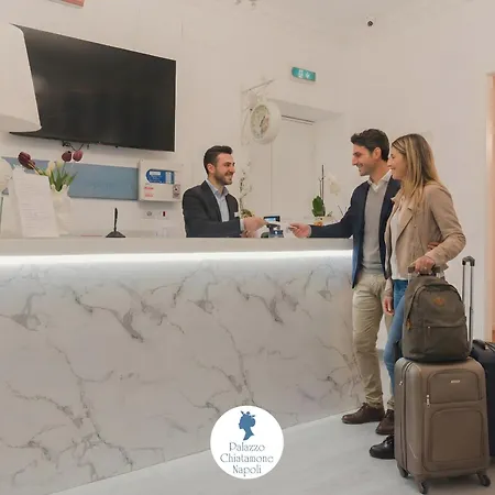 بيت ضيافة Palazzo Chiatamone نابولي