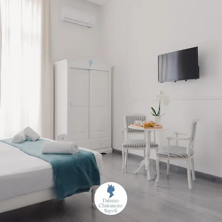 Palazzo Chiatamone 4* نابولي