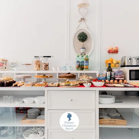 Palazzo Chiatamone 4* نابولي