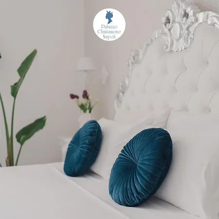 Palazzo Chiatamone بيت ضيافة 4*