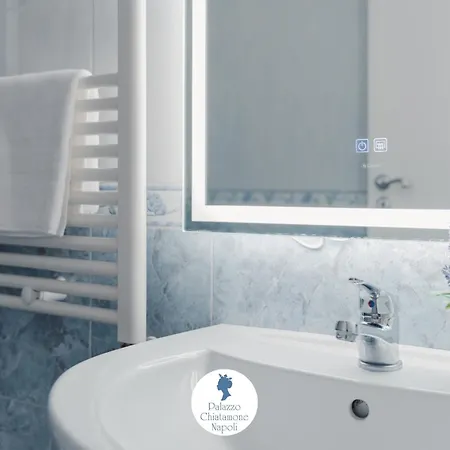 Palazzo Chiatamone بيت ضيافة