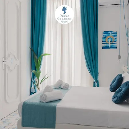 Palazzo Chiatamone 4* نابولي