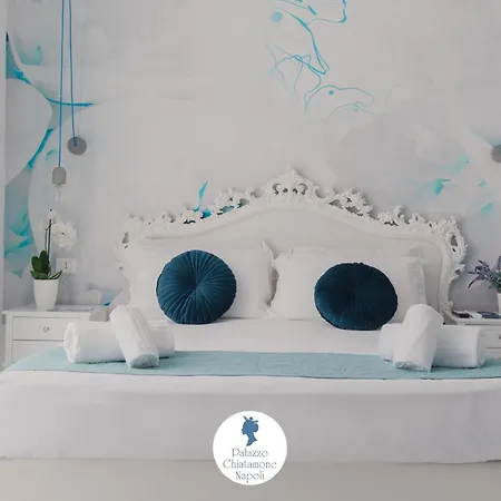 بيت ضيافة Palazzo Chiatamone 4*