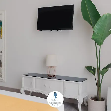 Palazzo Chiatamone 4* نابولي
