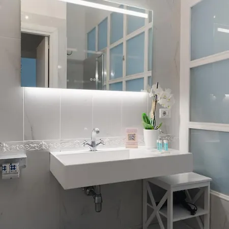 Palazzo Chiatamone 4*