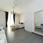 Palazzo Chiatamone 4* Napoli