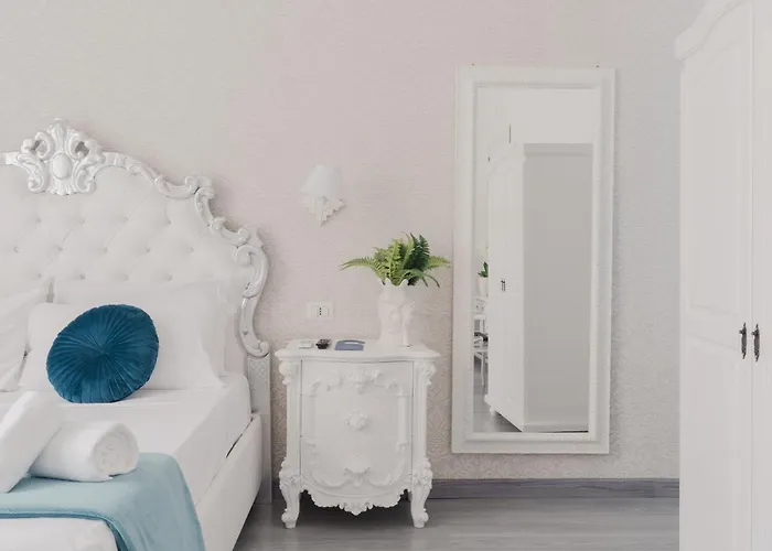 Palazzo Chiatamone 4*